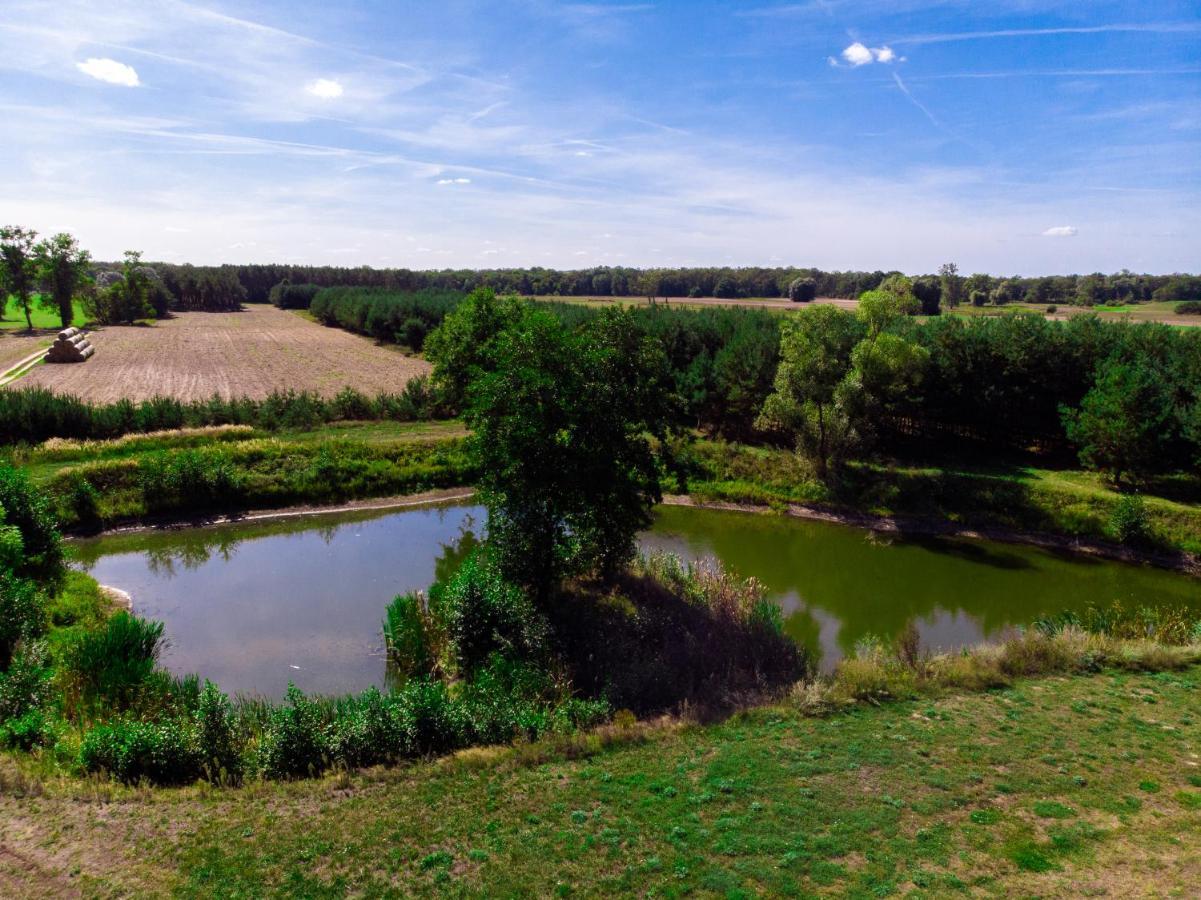 Hotel Ośrodek Ukazia Orzechowo  Zewnętrze zdjęcie